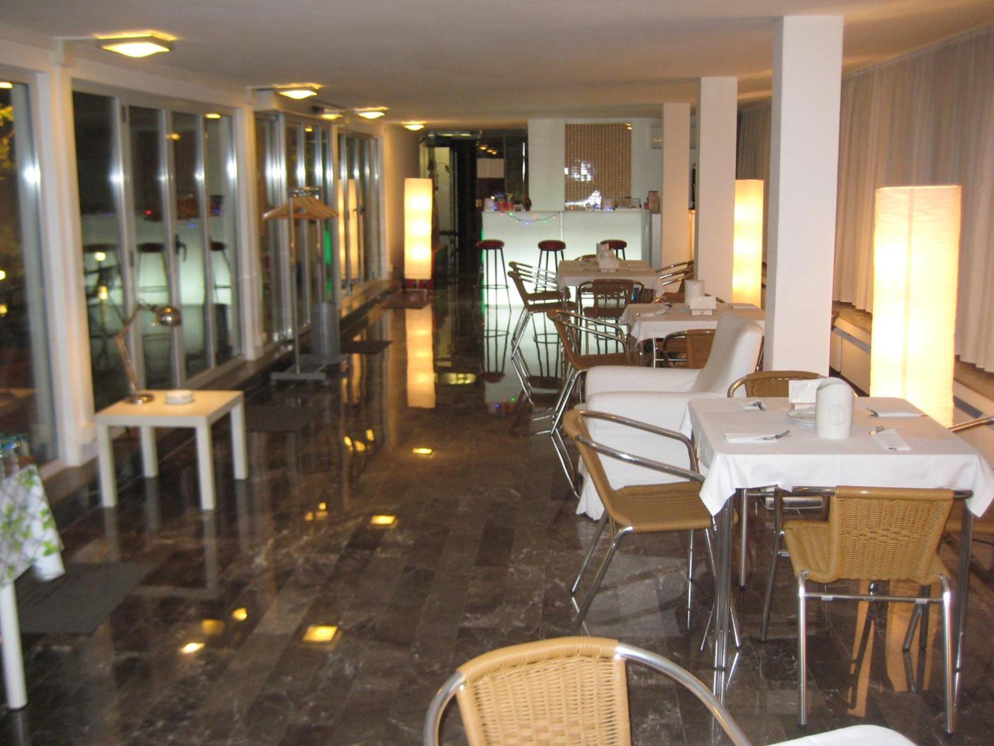 Hotel Dei Pini 3*