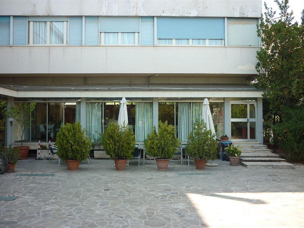 Hotel Dei Pini 3*